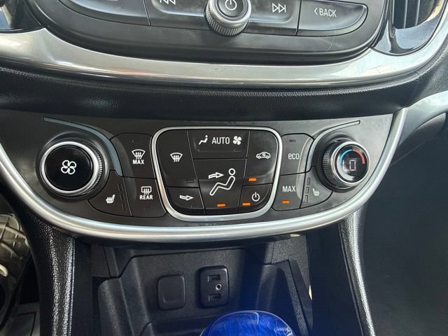 Used 2018 Chevrolet Volt Premier w/ Driver Confidence Package FWD image 16