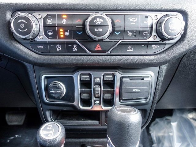 New 2025 Jeep Gladiator Sport AWD/4WD image 9