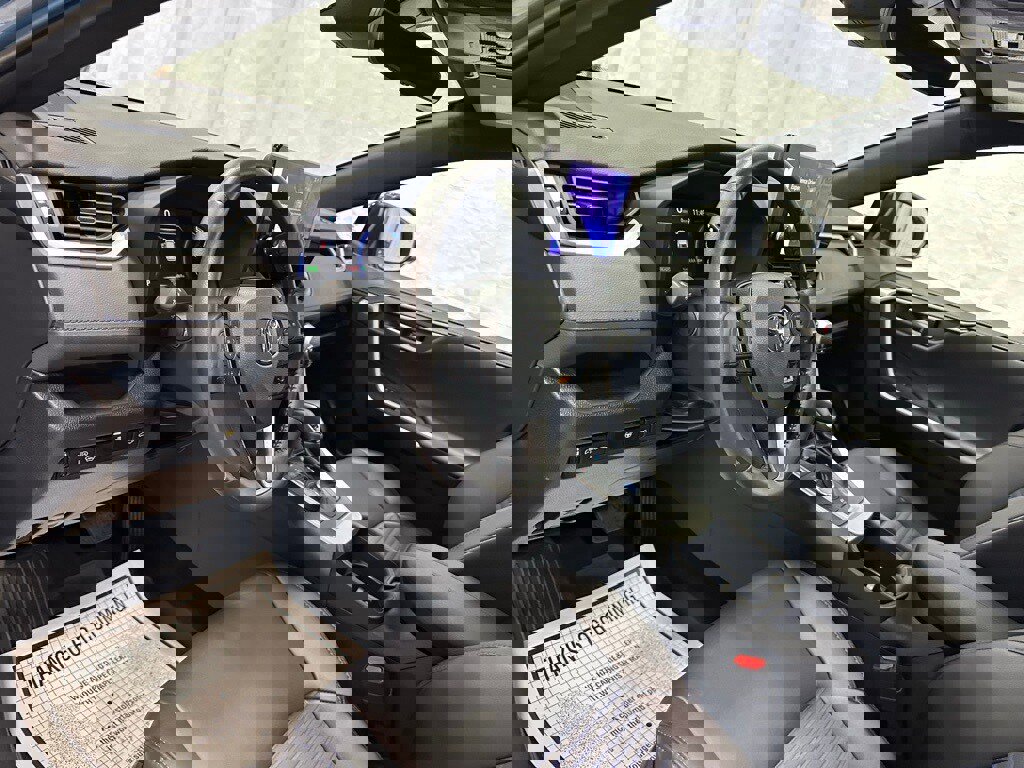 Used 2024 Toyota RAV4 XSE image 15