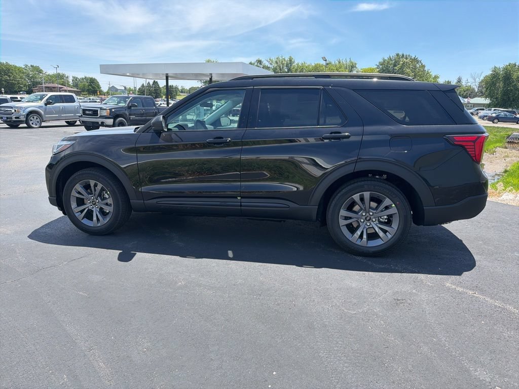 New 2026 Ford Explorer Active w/ Active Comfort Package AWD/4WD image 6