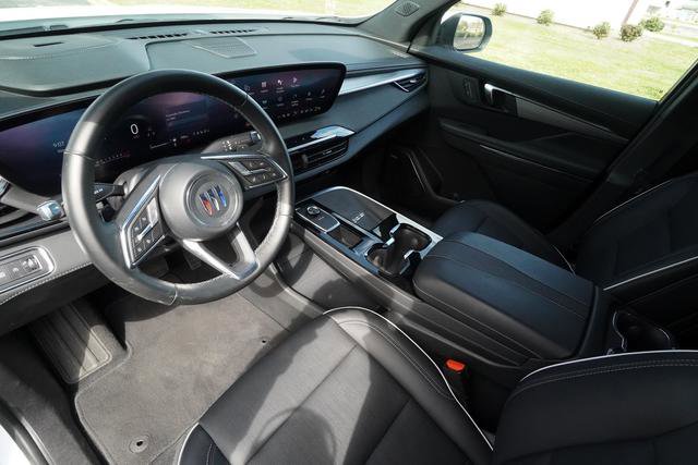 Used 2025 Buick Enclave Preferred image 24