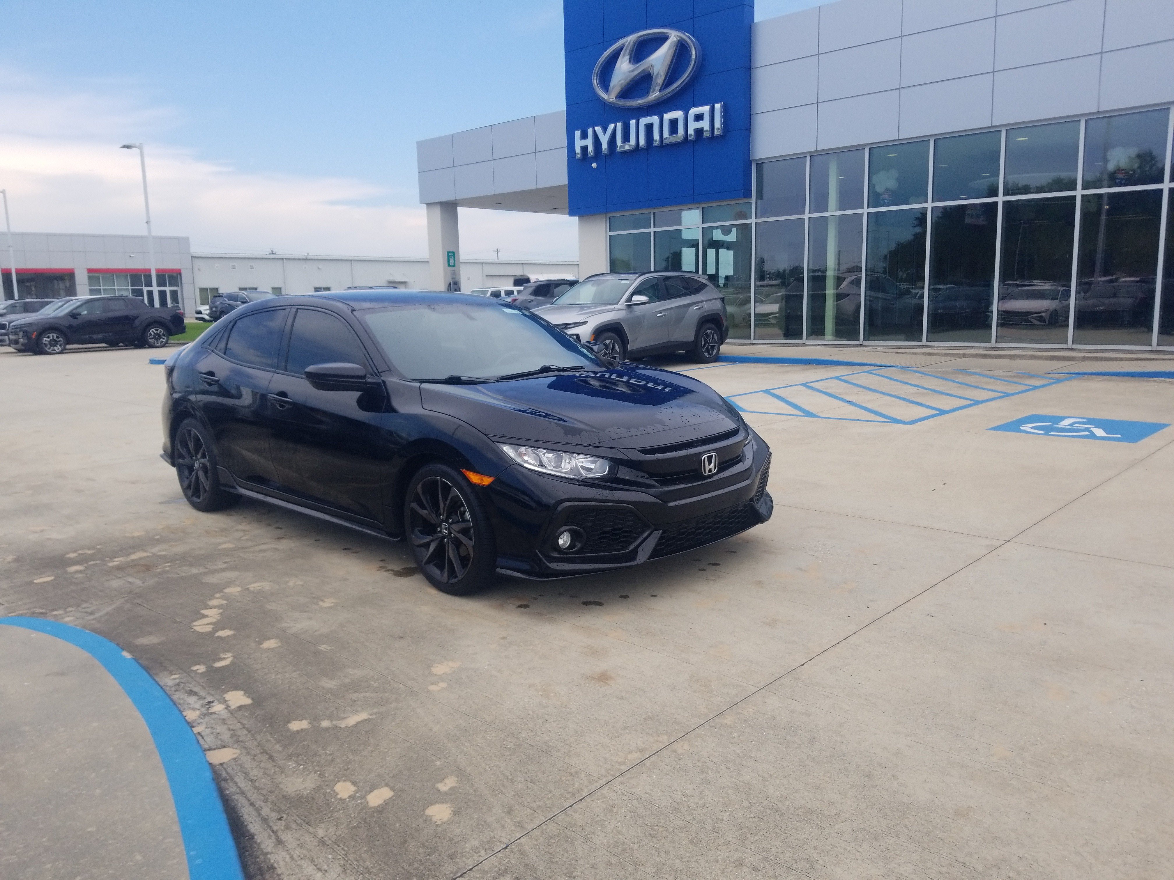 Used 2017 Honda Civic Sport image 1