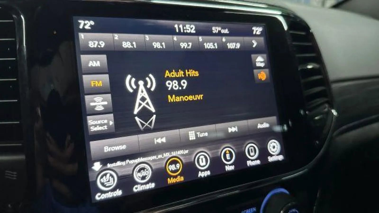 Used 2021 Jeep Grand Cherokee Limited w/ Sun & Sound Group image 28