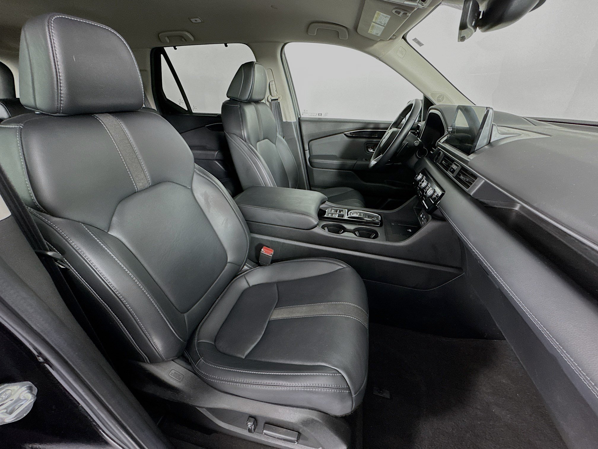 Certified 2025 Honda Pilot EX-L image 28