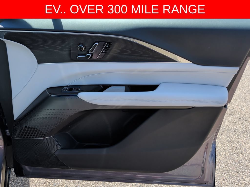 Used 2024 Cadillac Lyriq Luxury w/ LPO, Floor Liner Package AWD/4WD image 46