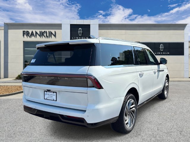 New 2027 Lincoln Navigator L Reserve AWD/4WD image 7