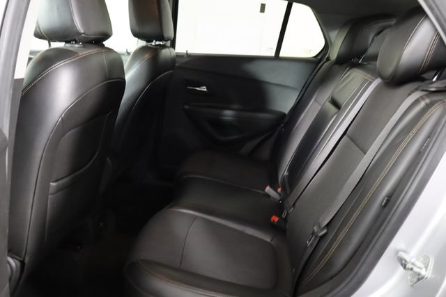 Used 2019 Chevrolet Trax LT w/ LT Convenience Package FWD image 16