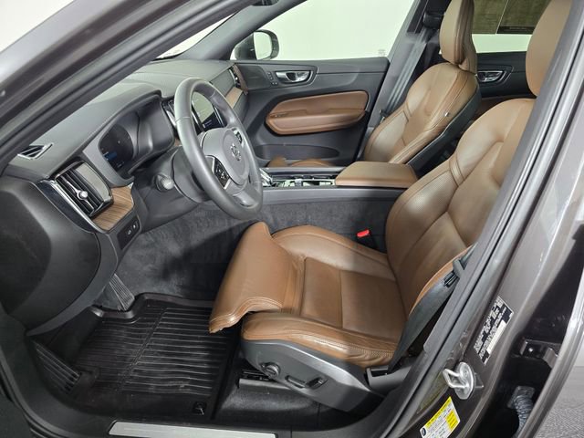 Used 2023 Volvo XC60 T8 Ultimate w/ Climate Package image 22