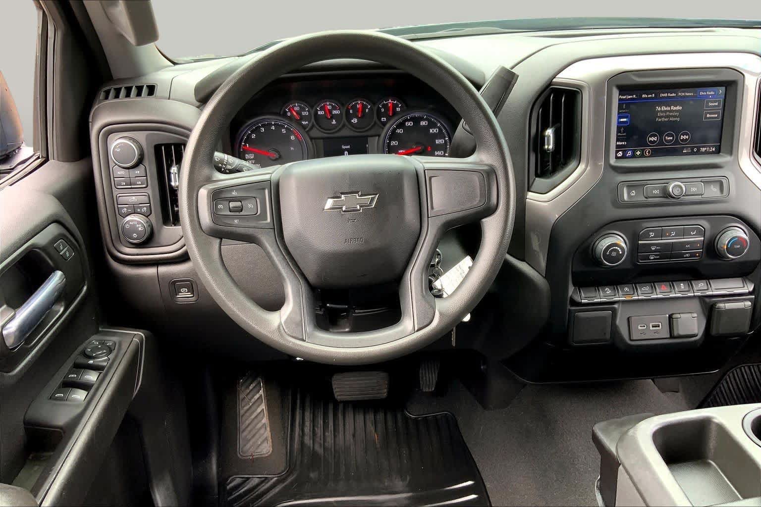 Used 2022 Chevrolet Silverado 1500 Custom Trail Boss AWD/4WD image 6