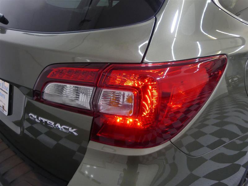 Used 2019 Subaru Outback 2.5i Limited w/ Popular Package #2 AWD/4WD image 16