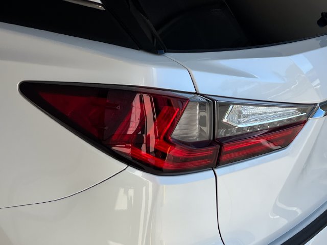 Used 2022 Lexus RX 350L FWD w/ Premium Package image 16
