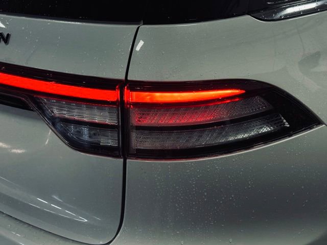 Certified 2025 Lincoln Aviator Black Label image 7