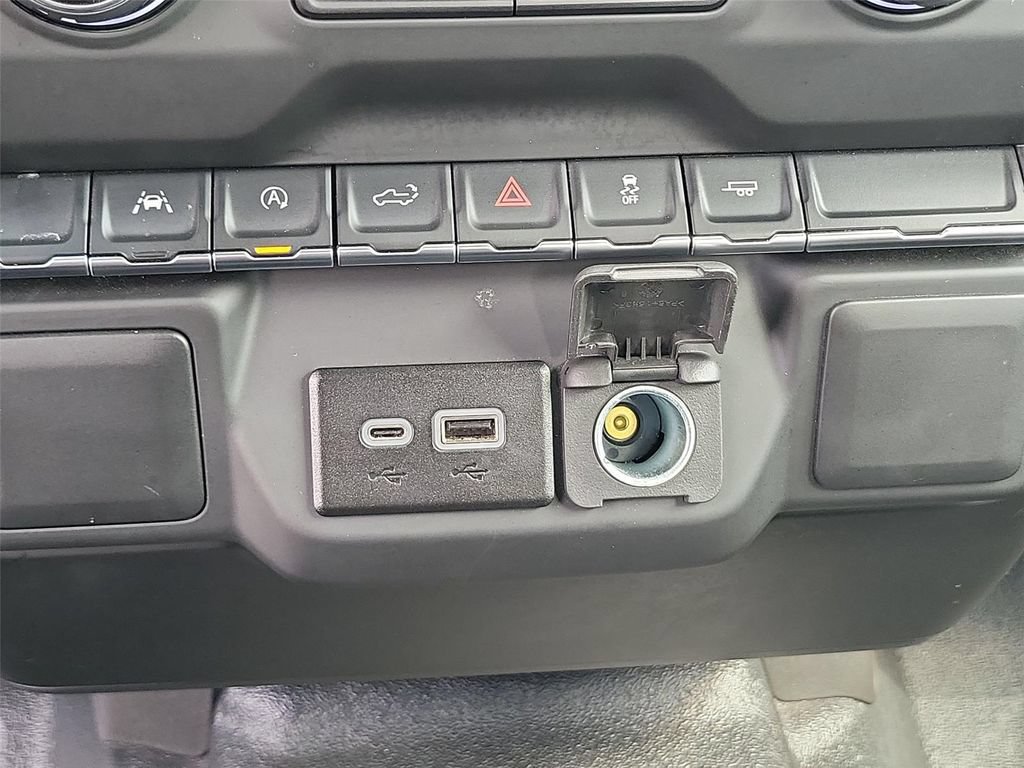 Used 2025 Chevrolet Silverado 1500 W/T RWD image 34