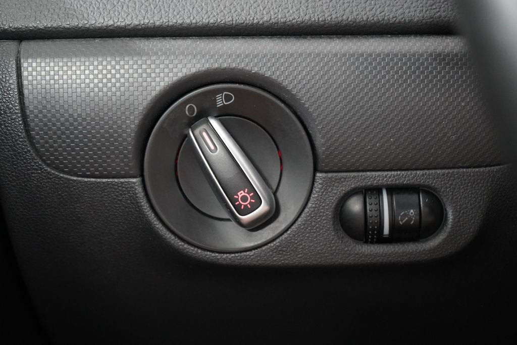 Used 2012 Volkswagen Jetta SE FWD image 27
