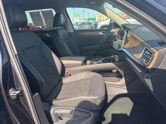 Used 2024 Volkswagen Atlas SE image 19