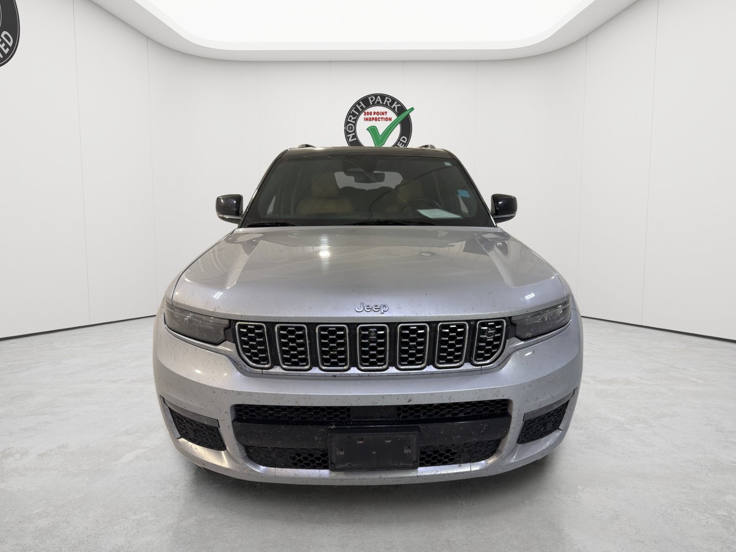 Used 2023 Jeep Grand Cherokee L Summit AWD/4WD image 8