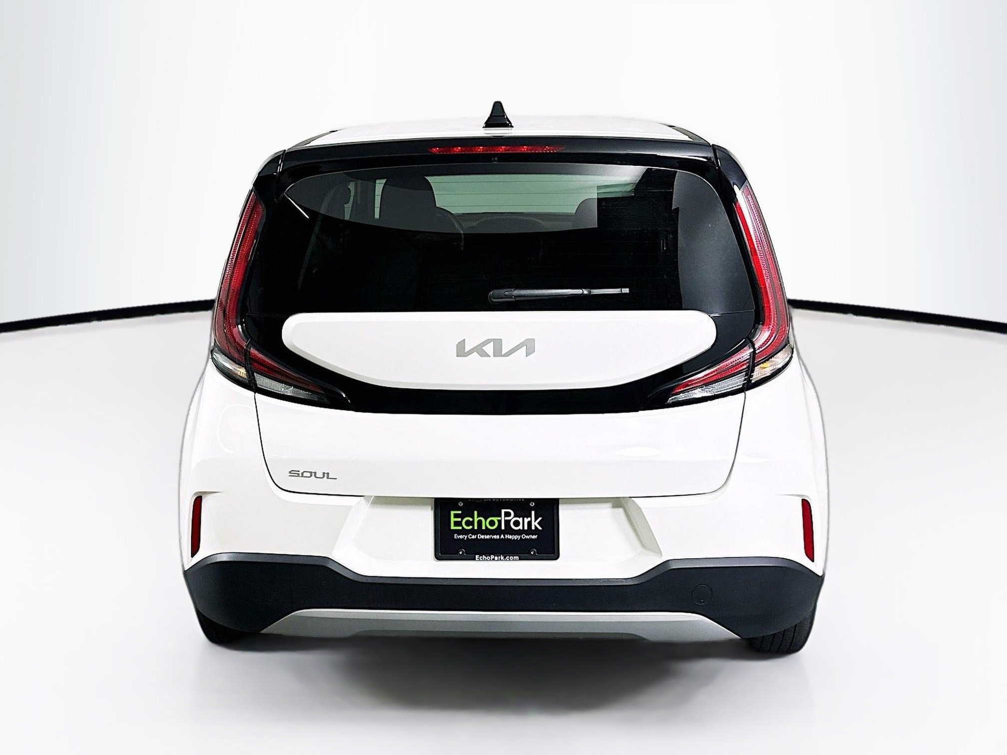 Used 2025 Kia Soul LX w/ LX Technology Package FWD image 7