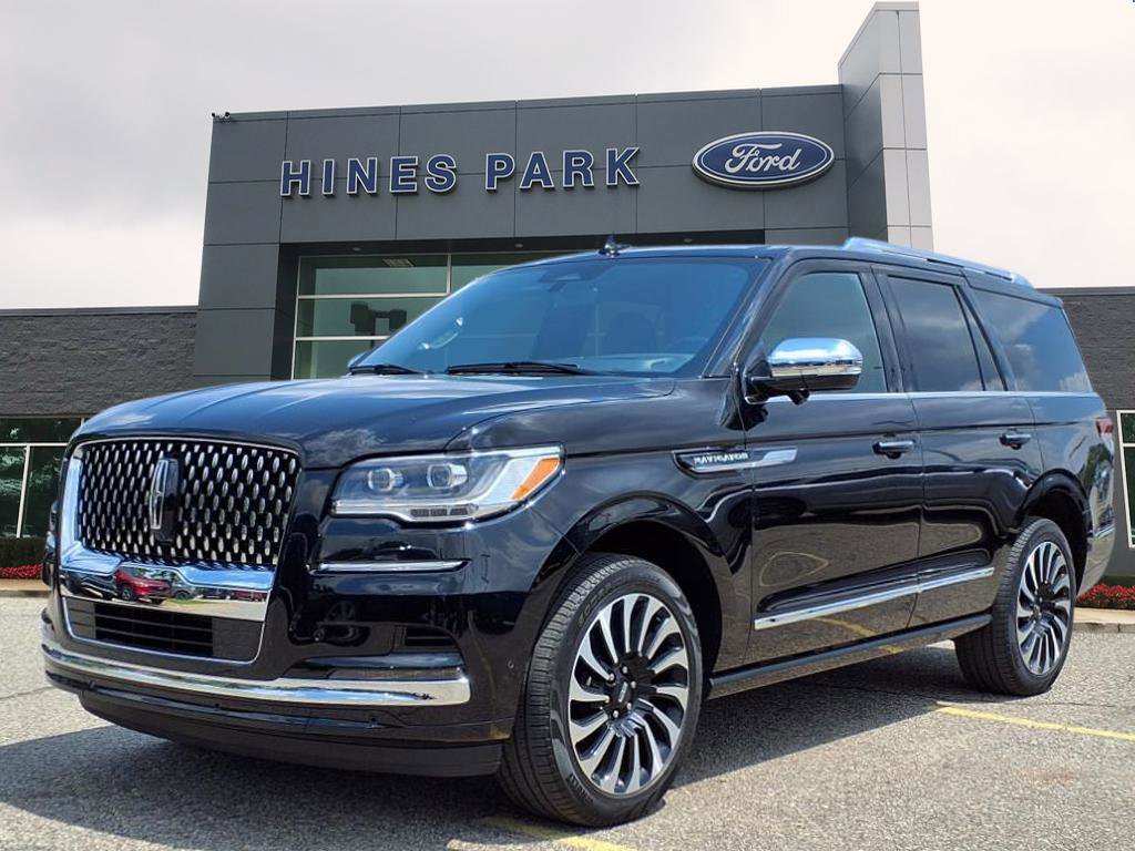 Used 2024 Lincoln Navigator Black Label image 3