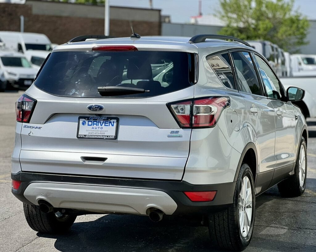 Used 2017 Ford Escape SE w/ Equipment Group 201A FWD image 36