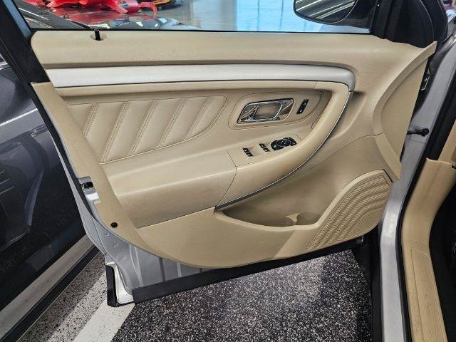Used 2019 Ford Taurus SEL w/ Equipment Group 201A FWD image 32