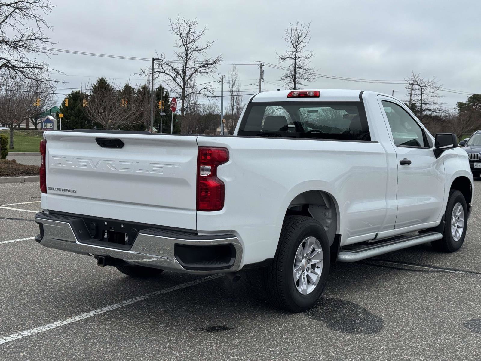 Used 2025 Chevrolet Silverado 1500 W/T image 5