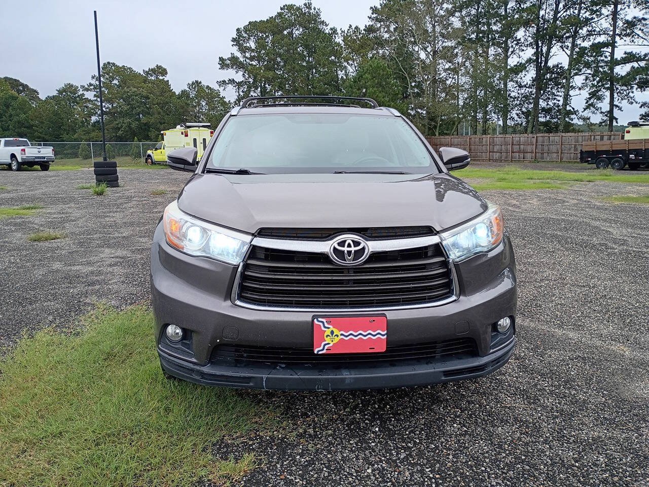 Used 2016 Toyota Highlander XLE AWD/4WD image 3