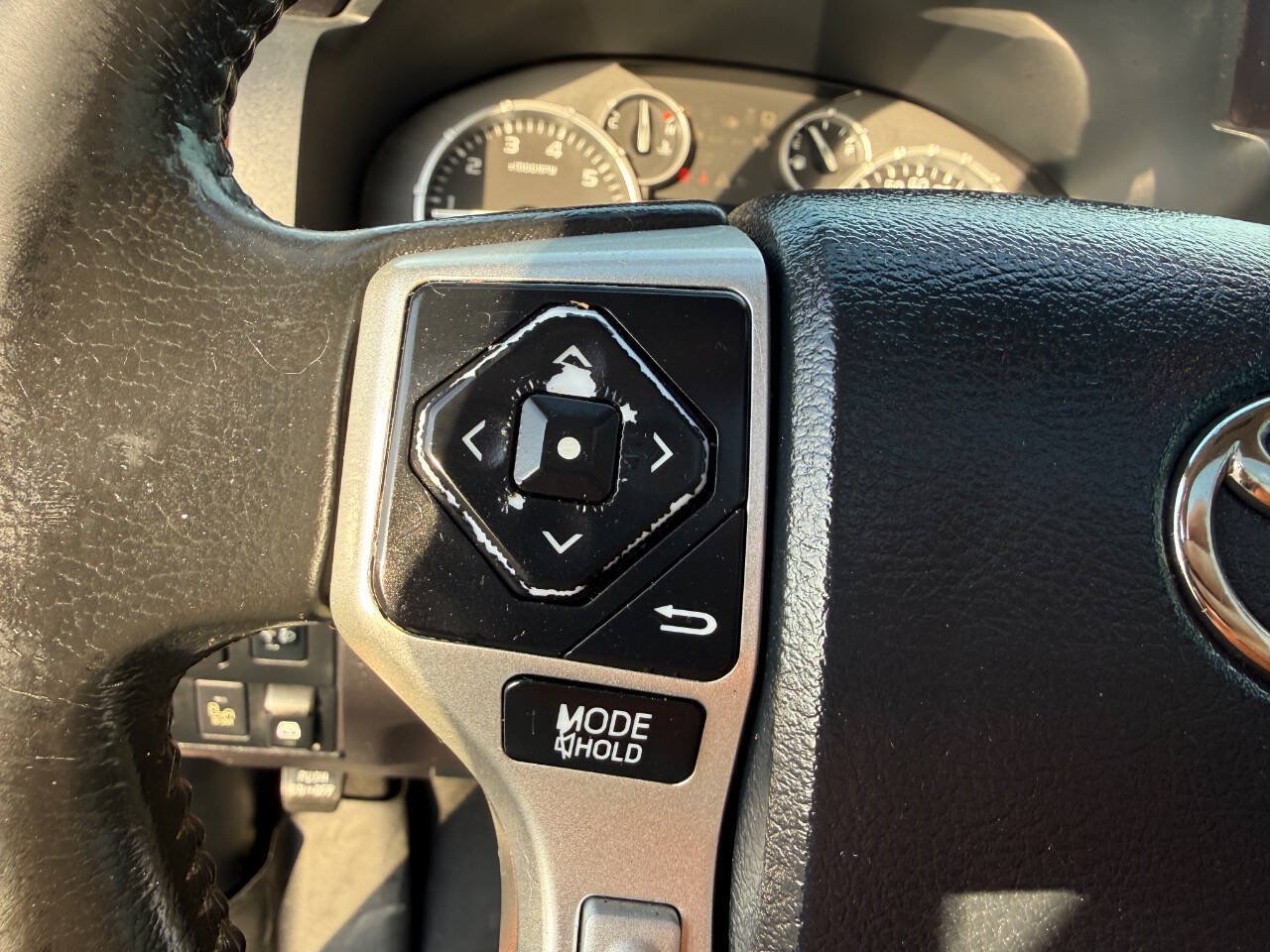 Used 2014 Toyota Tundra 1794 Edition AWD/4WD image 20