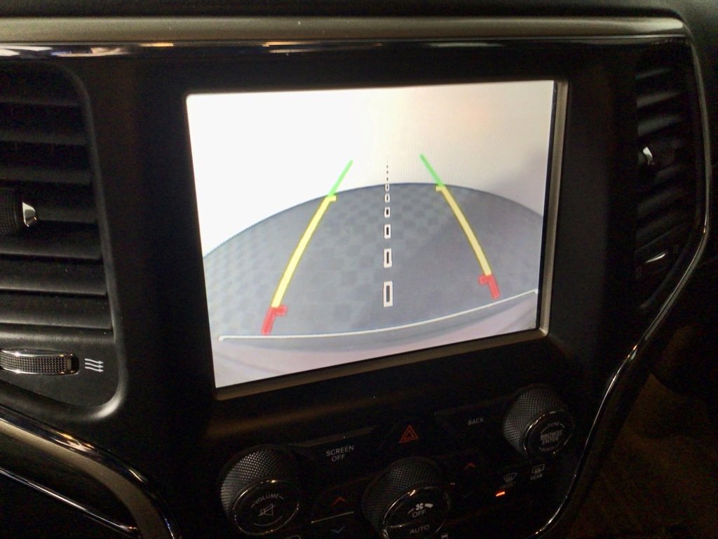 Used 2014 Jeep Grand Cherokee Overland image 2