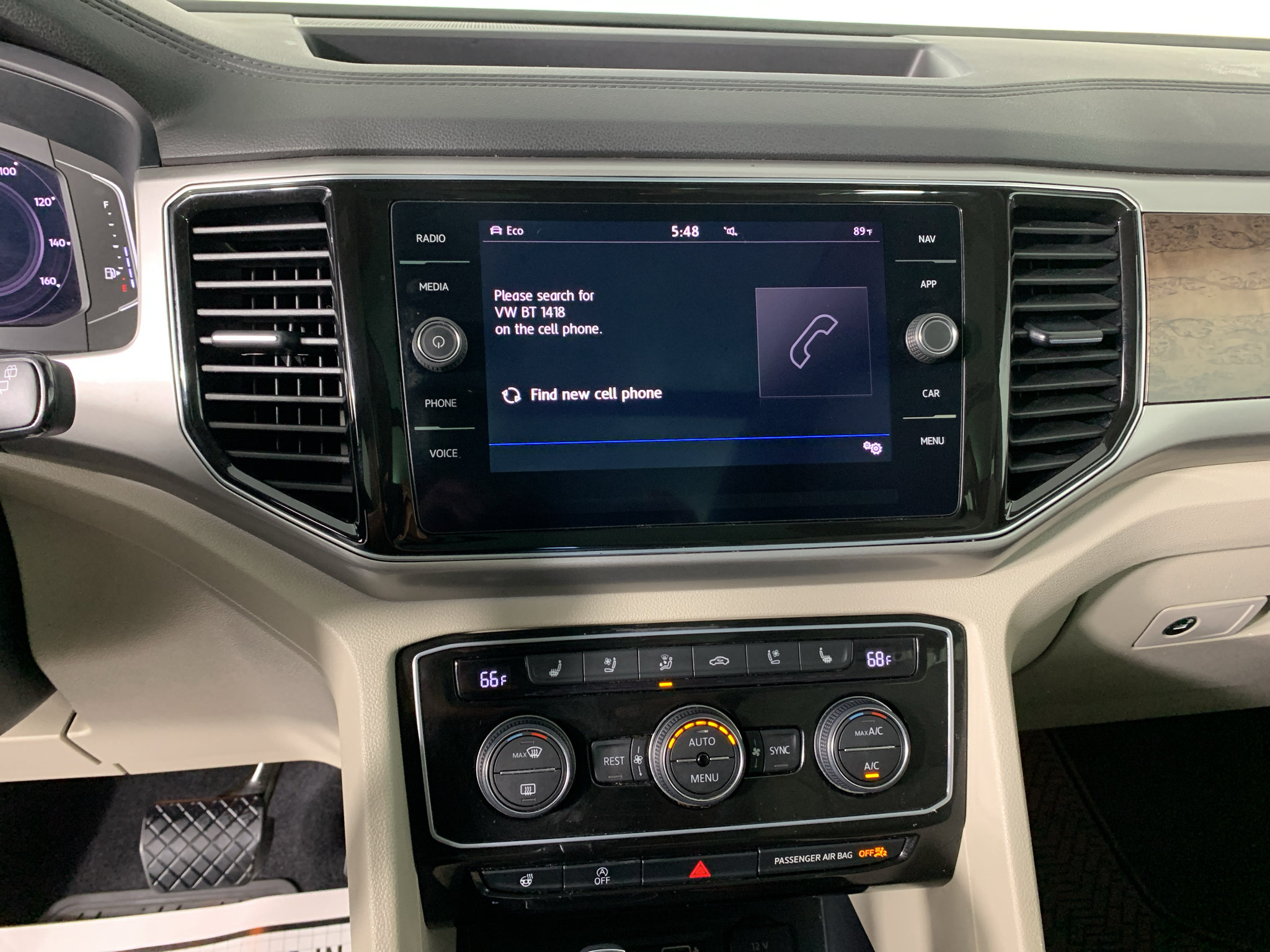 Used 2019 Volkswagen Atlas SEL Premium AWD/4WD image 25
