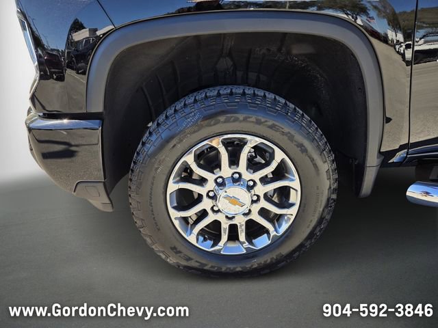 New 2026 Chevrolet Silverado 3500 LT w/ Z71 Chrome Sport Edition AWD/4WD image 13