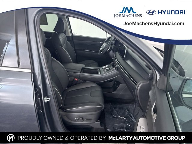 Used 2025 Hyundai Palisade Limited image 12