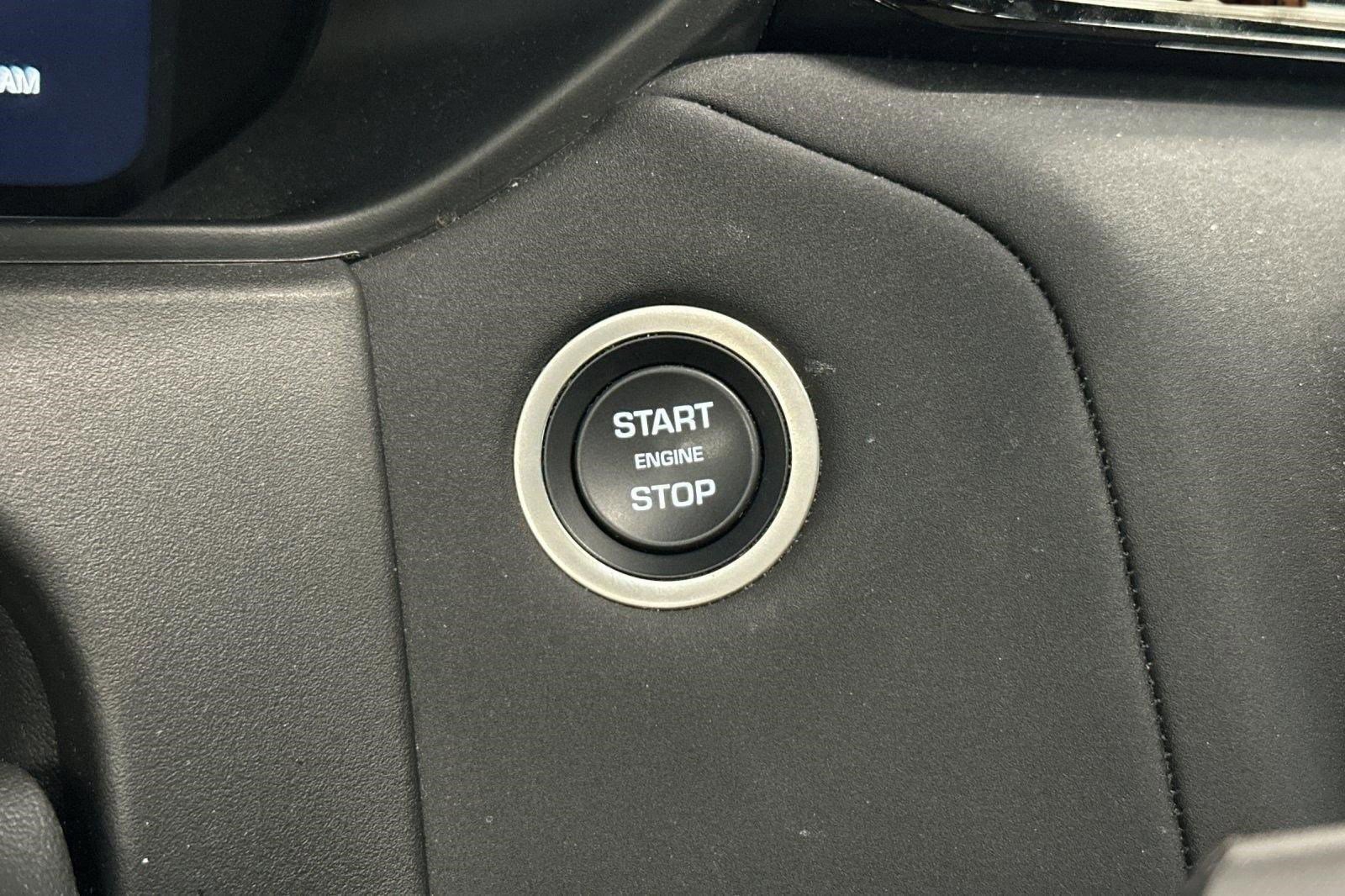 Certified 2026 Land Rover Range Rover Velar S AWD/4WD image 35