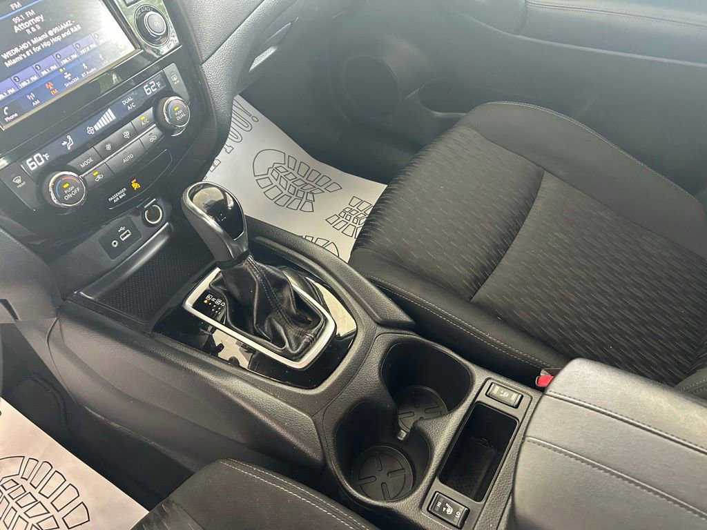 Used 2018 Nissan Rogue SV FWD image 48