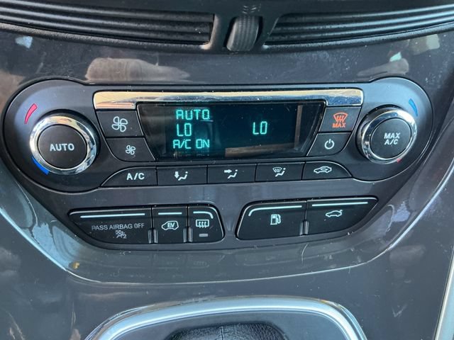 Used 2015 Ford C-MAX Energi SEL w/ Equipment Group 302A FWD image 17
