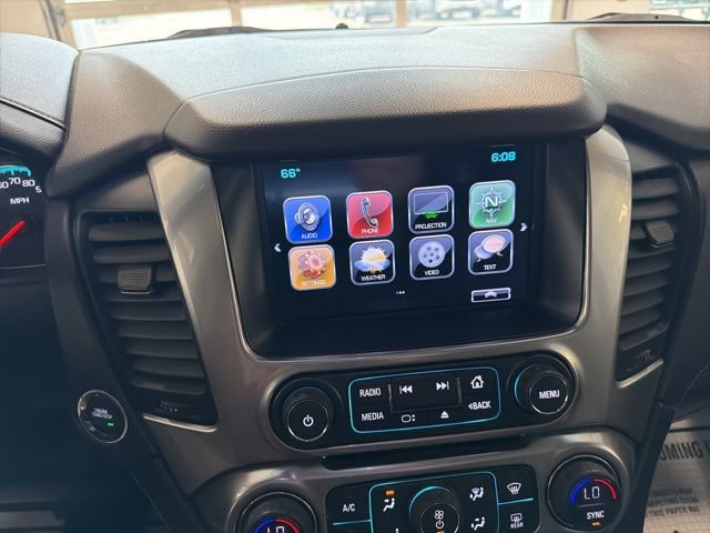 Used 2018 Chevrolet Suburban Premier AWD/4WD image 31
