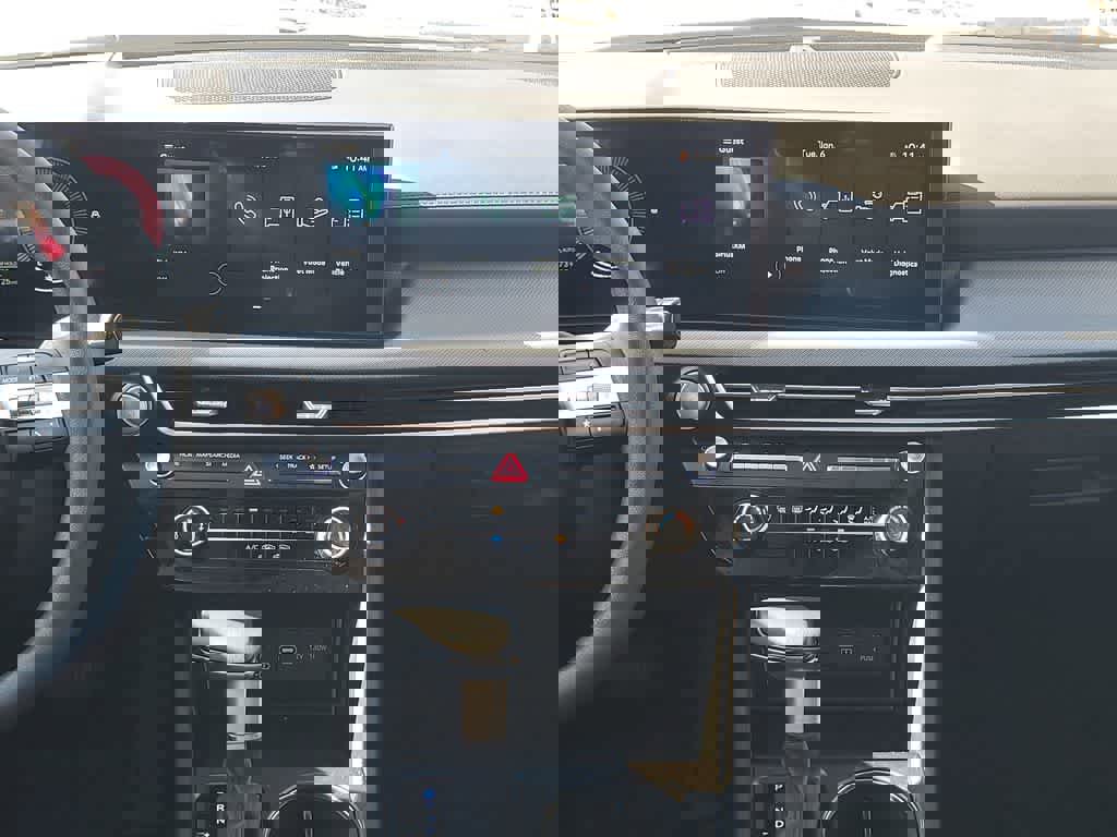 Used 2025 Hyundai Sonata SE image 17