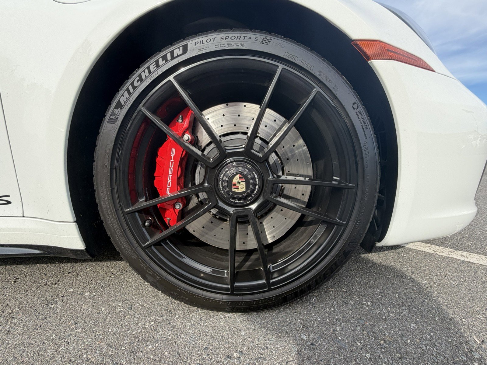 Used 2022 Porsche 911 Targa 4 GTS image 17