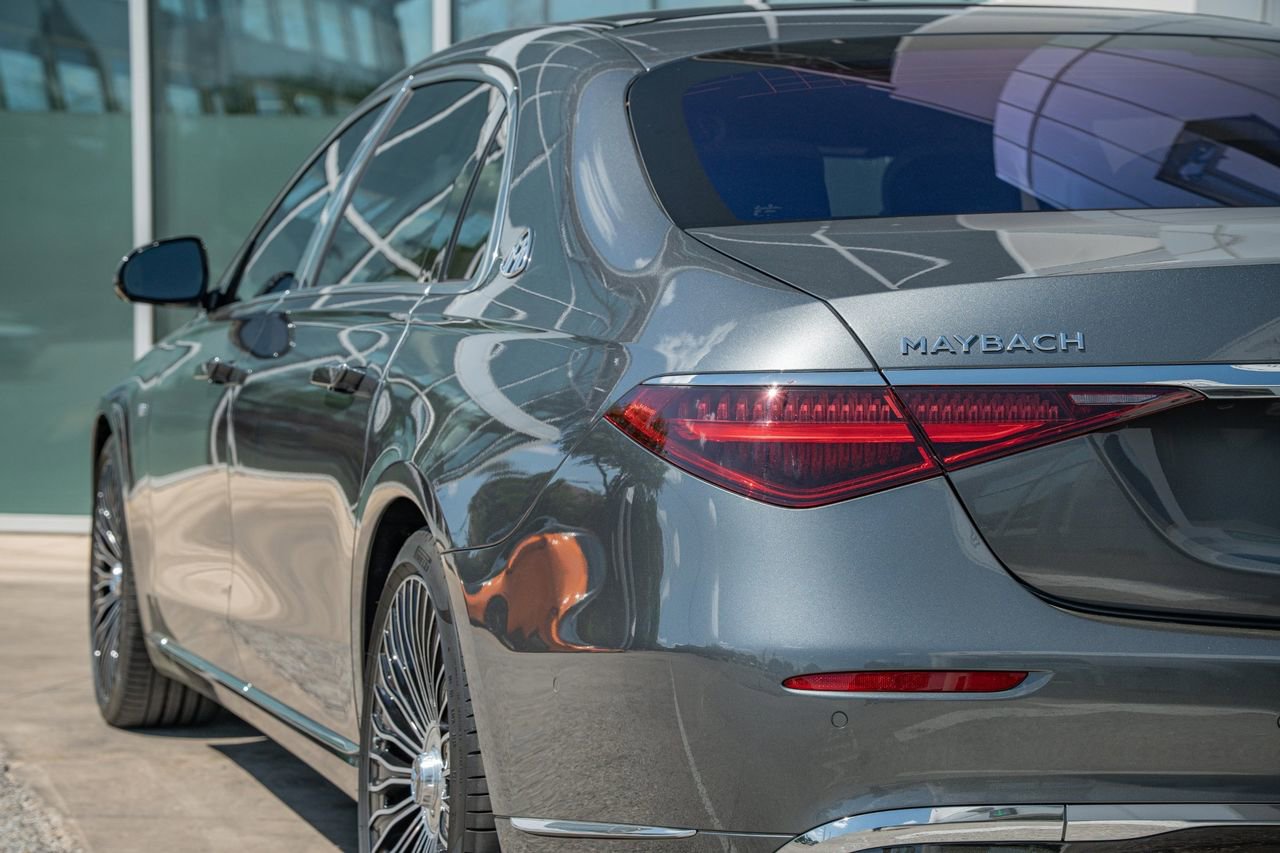 Used 2024 Mercedes-Benz Maybach S 680 4MATIC image 12