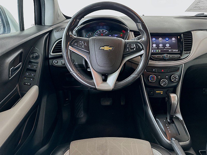 Used 2020 Chevrolet Trax LT w/ LT Convenience Package FWD image 21