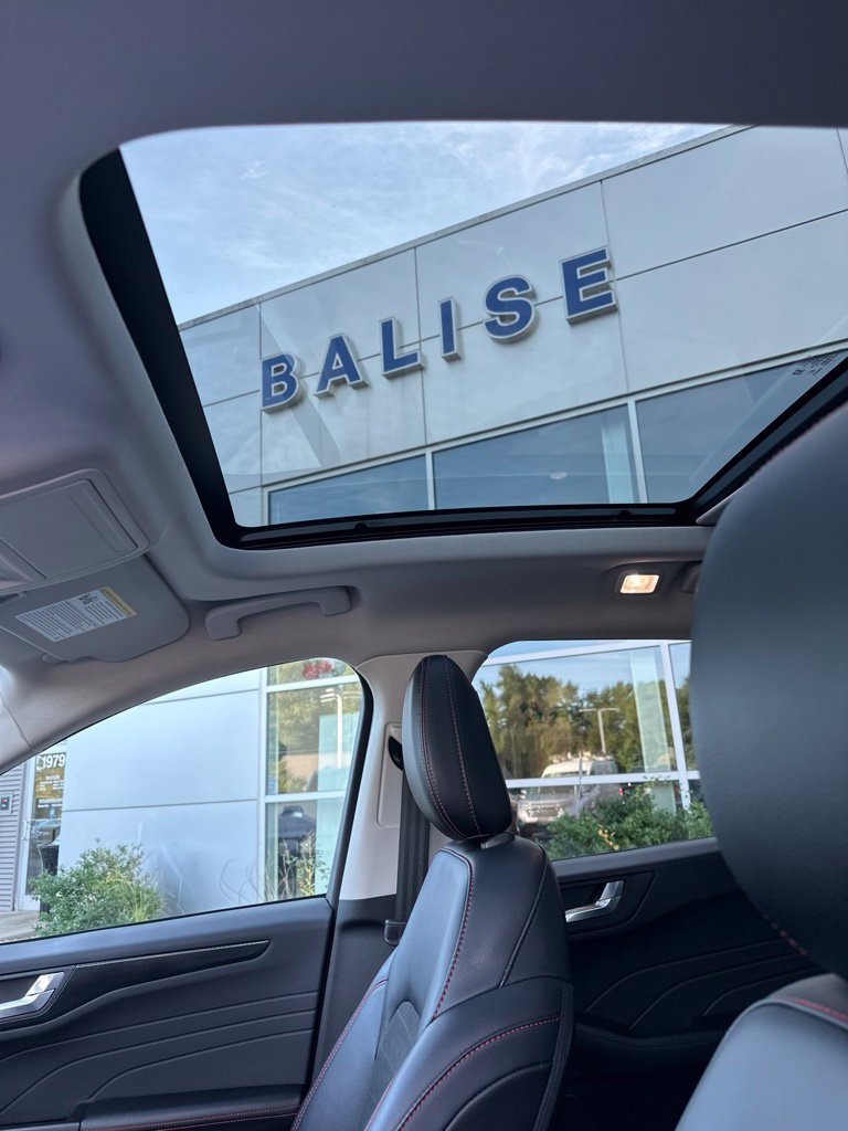 Used 2022 Ford Escape SEL w/ SEL Stealth AWD Package image 3