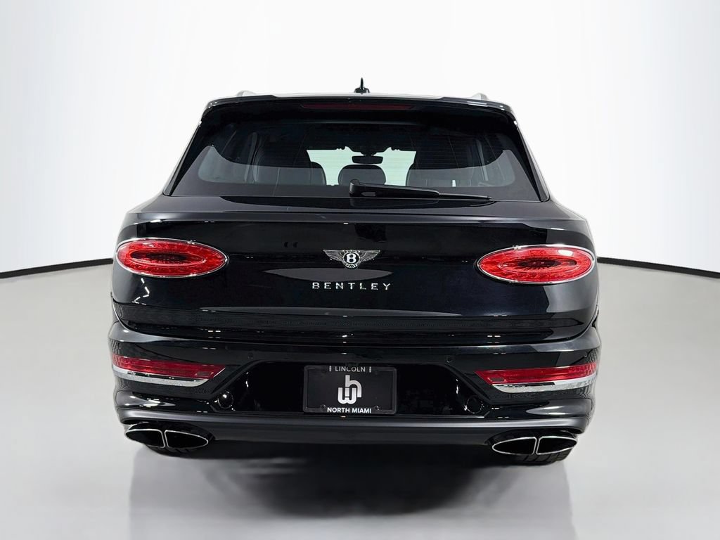 Used 2023 Bentley Bentayga AWD/4WD image 6