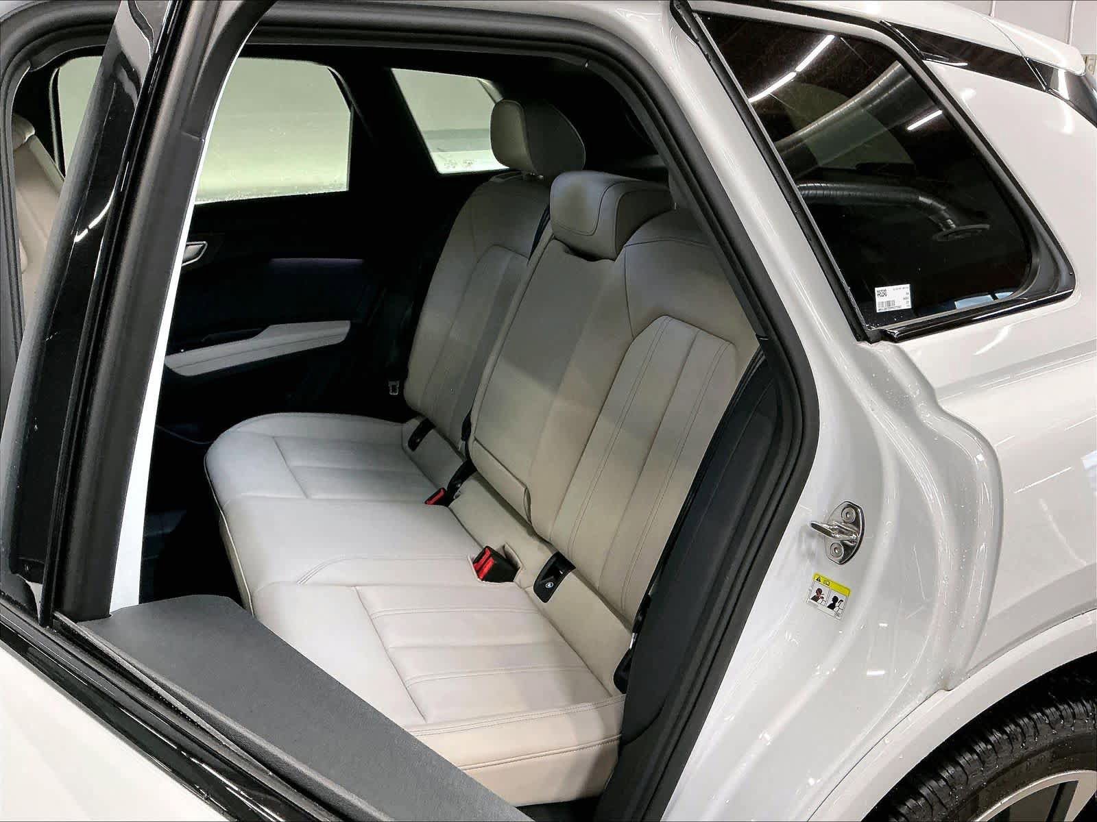Certified 2023 Audi Q4 e-tron Premium Plus w/ Premium Plus image 26