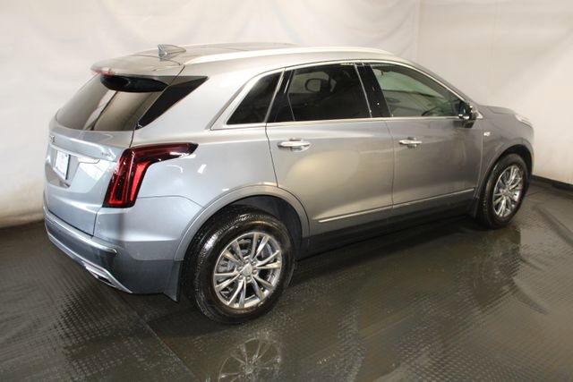 Used 2021 Cadillac XT5 Premium Luxury w/ LPO, Floor Liner Package FWD image 5