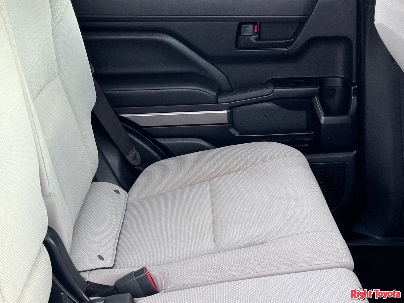 Certified 2025 Toyota 4Runner SR5 AWD/4WD image 15