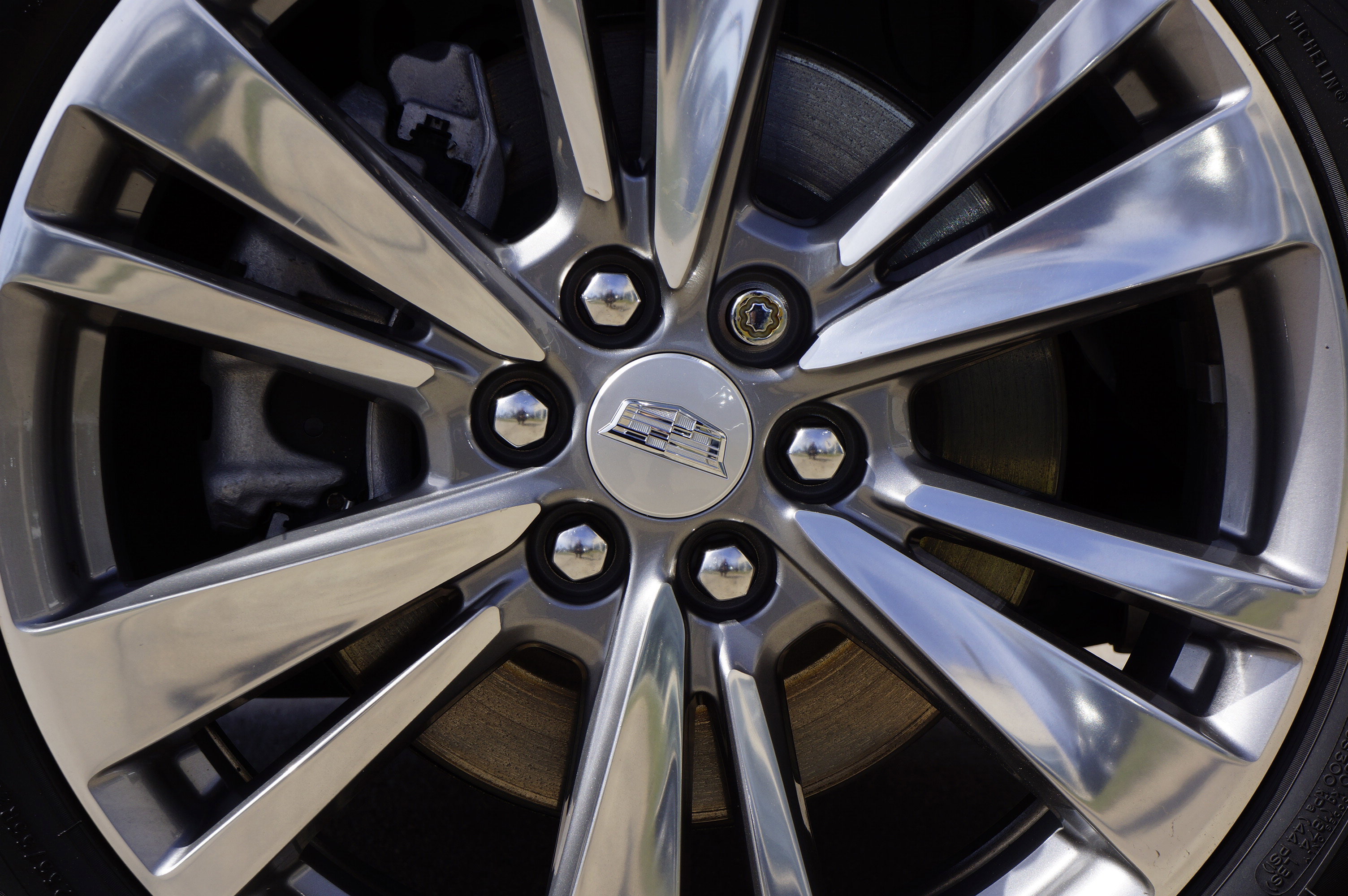 Used 2023 Cadillac XT6 Premium Luxury w/ LPO, Floor Liner Package image 19