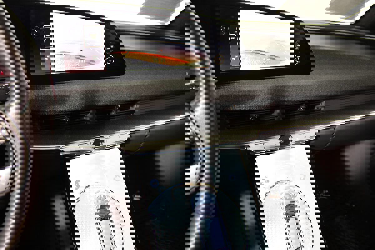 Used 2024 Lucid Air Touring image 27