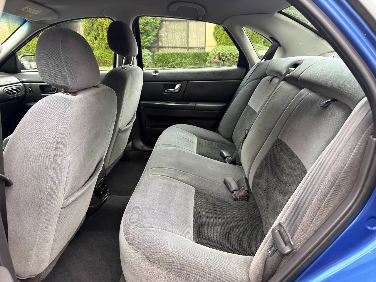 Used 2003 Ford Taurus SE image 20