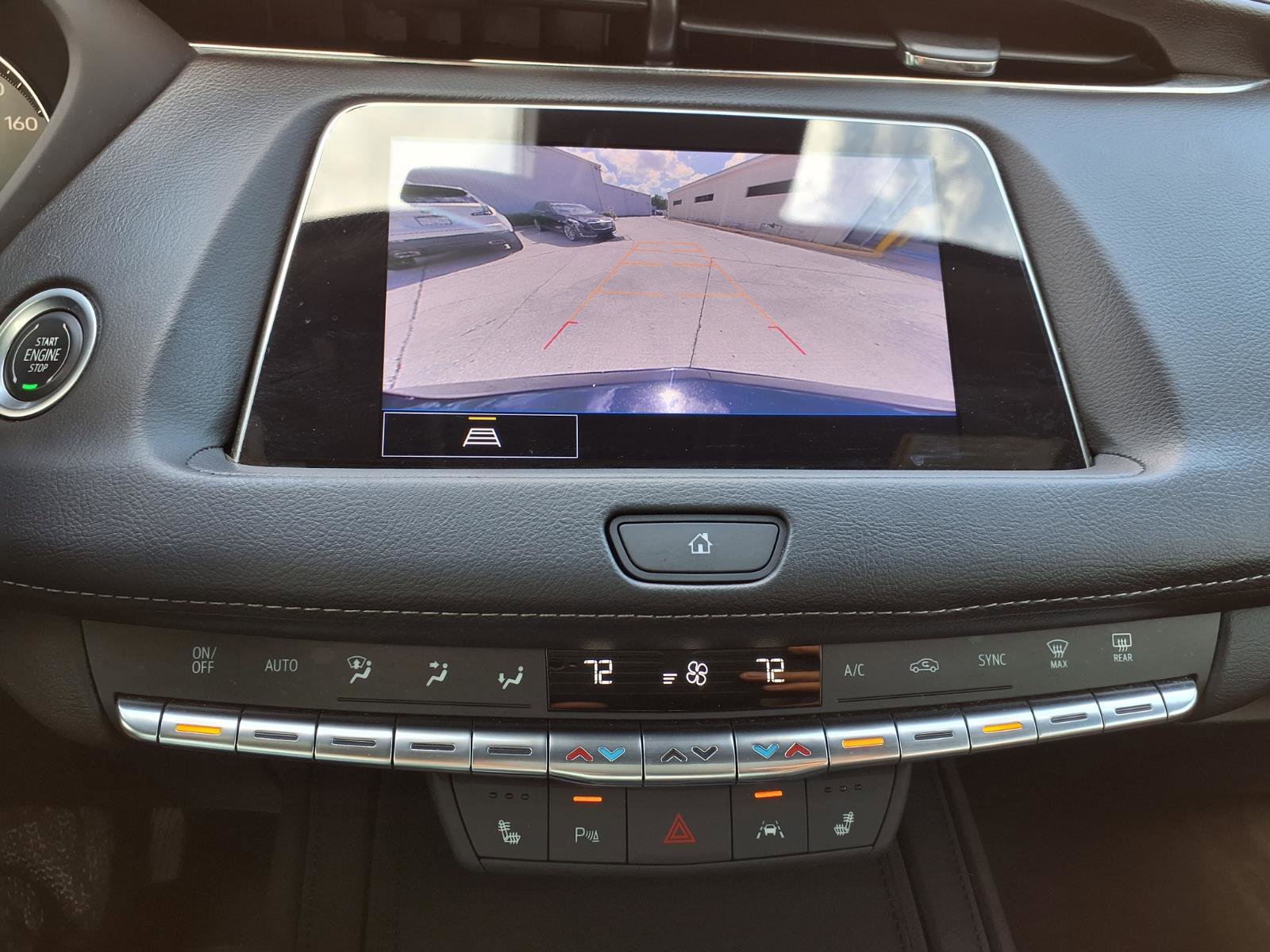 Certified 2023 Cadillac XT4 Luxury w/ Cold Weather Package image 24