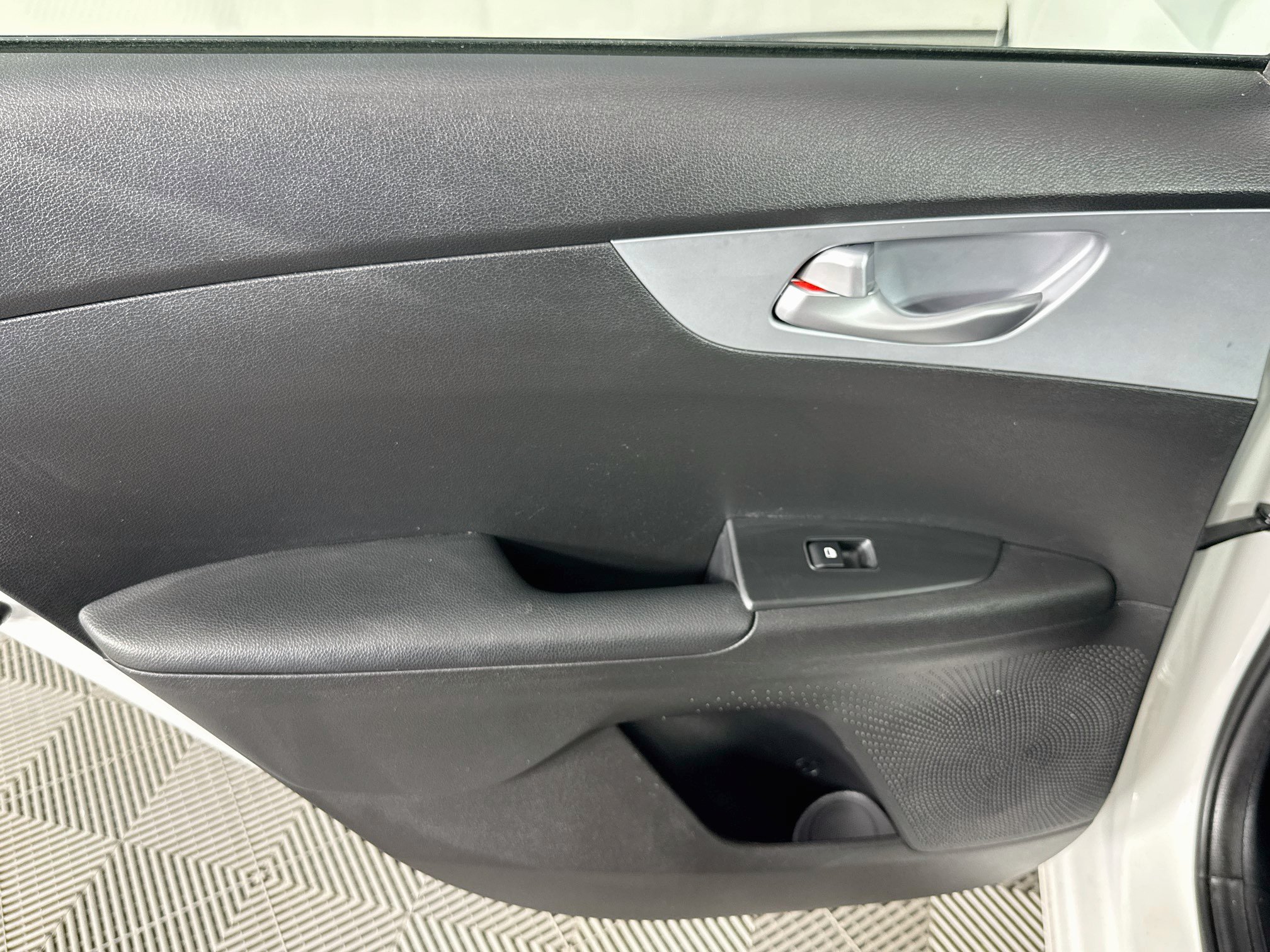 Used 2023 Kia Forte LXS FWD image 23