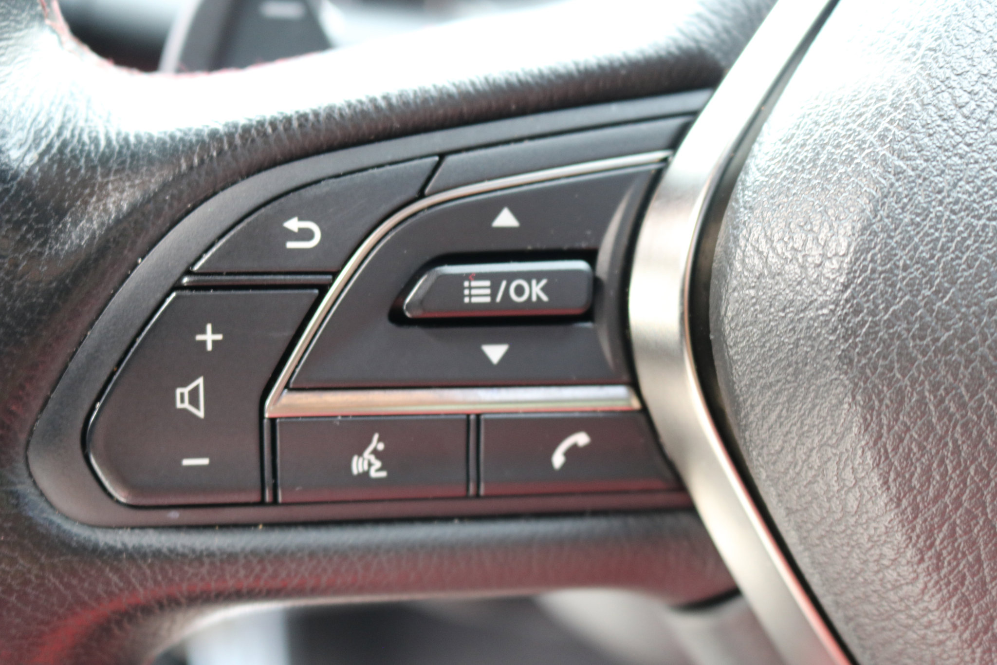 Used 2021 INFINITI Q60 Red Sport 400 w/ Proactive Package image 23